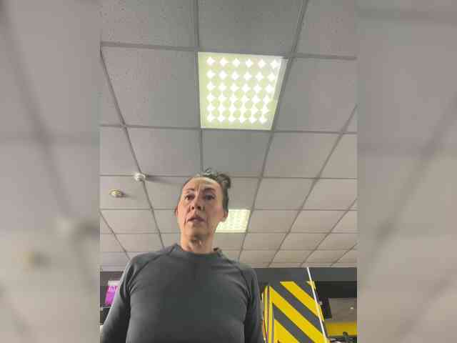 Karolina_Milf webcam