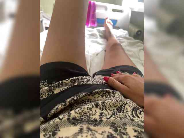 Karolina_Milf webcam