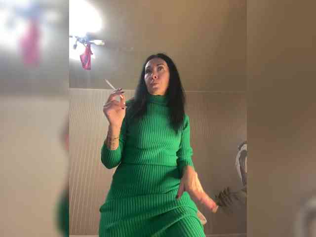 Karolina_Milf webcam