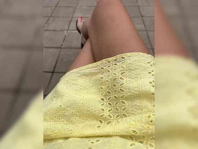 private live sex show KarolinaMilf