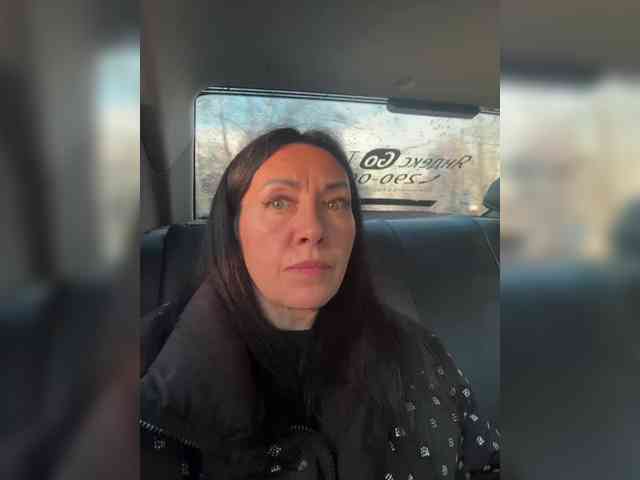 Karolina_Milf webcam