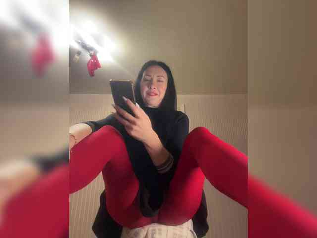 Karolina_Milf webcam