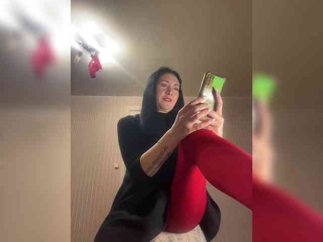 Karolina_Milf webcam