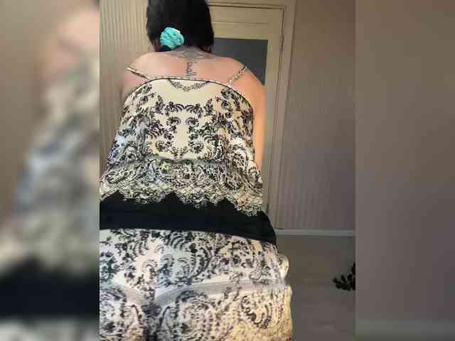 Karolina_Milf webcam