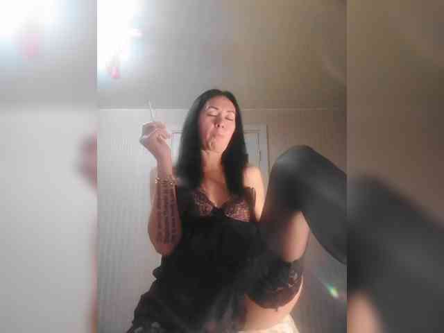 Karolina_Milf webcam