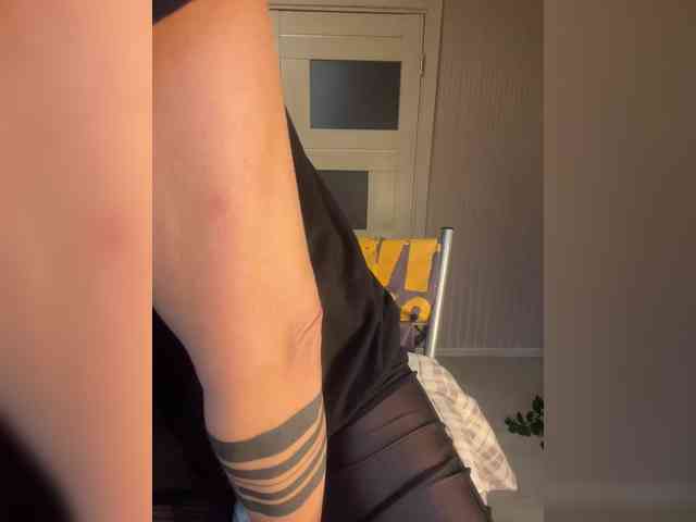 Karolina_Milf webcam