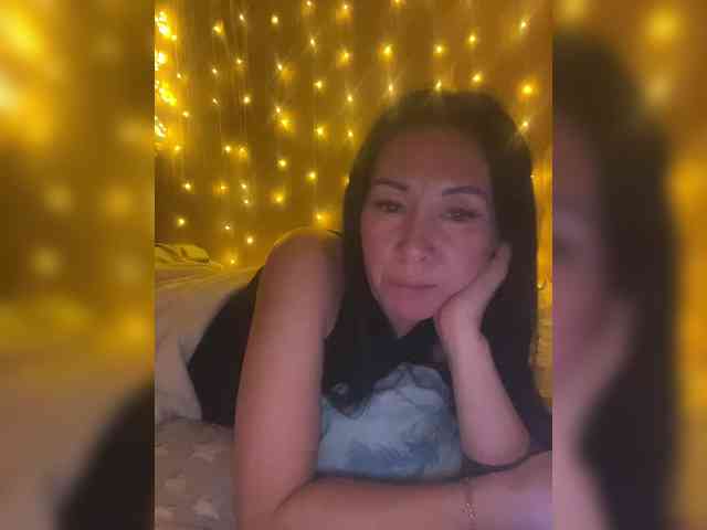 Karolina_Milf webcam