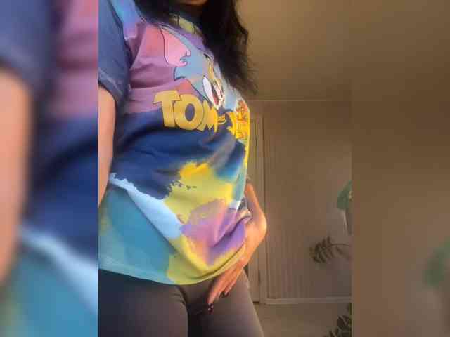 Karolina_Milf webcam