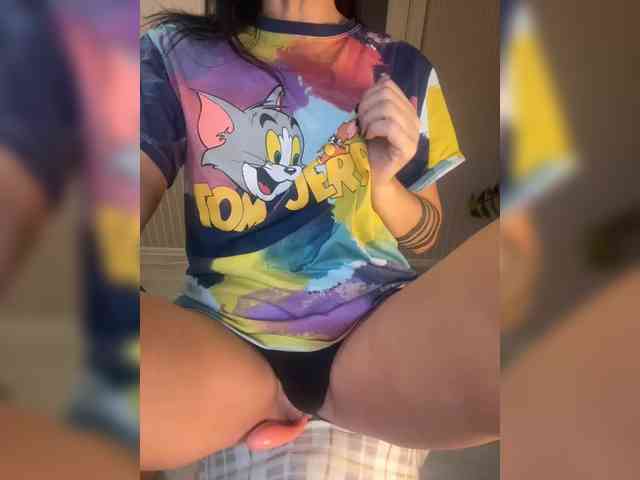 Karolina_Milf webcam