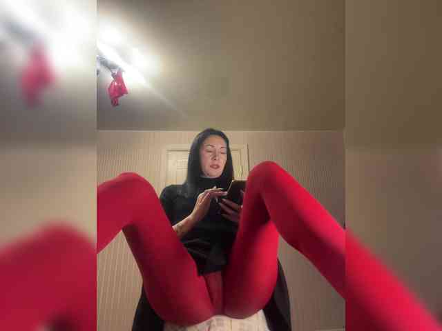 Karolina_Milf webcam