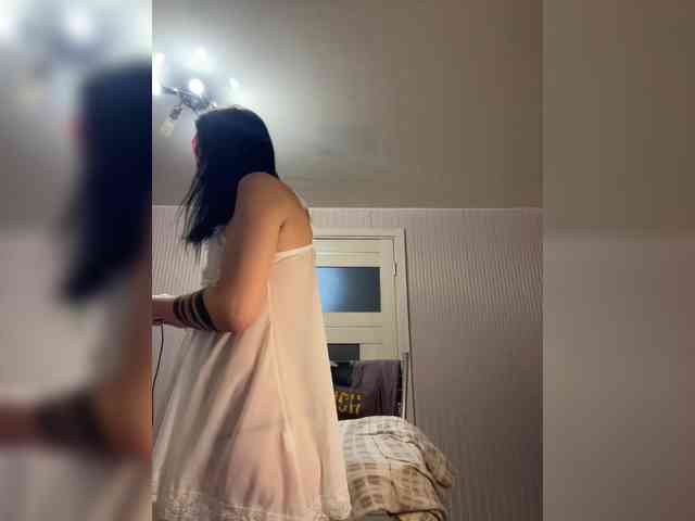 Karolina_Milf webcam