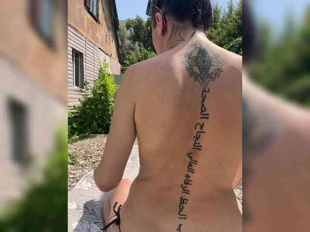 Karolina_Milf webcam
