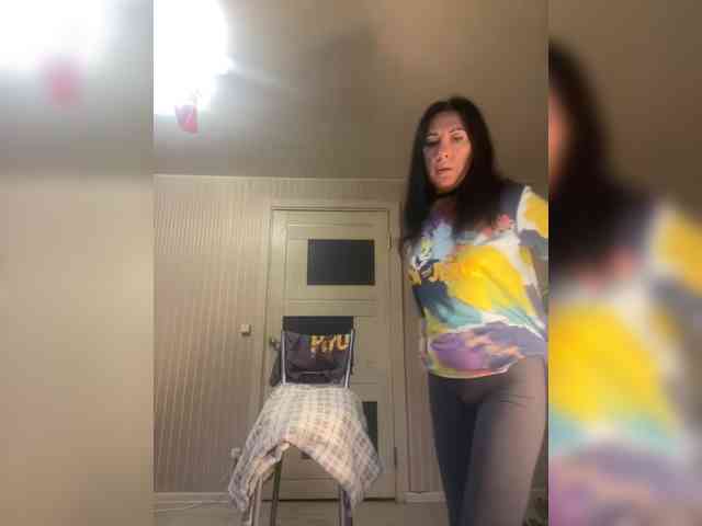 Karolina_Milf webcam