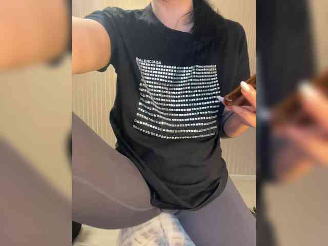 Karolina_Milf webcam