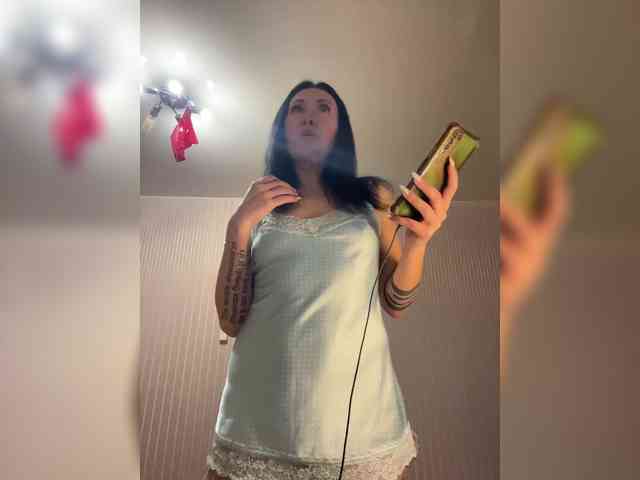 KarolinaMilf KarolinaMilf