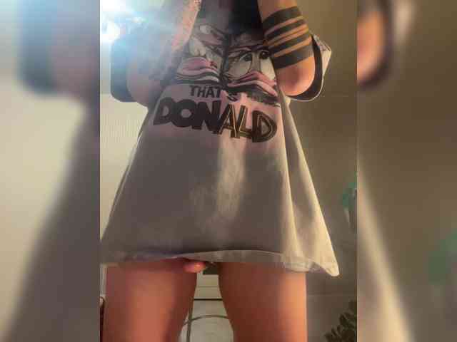 Karolina_Milf webcam