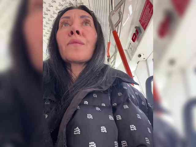 Karolina_Milf webcam