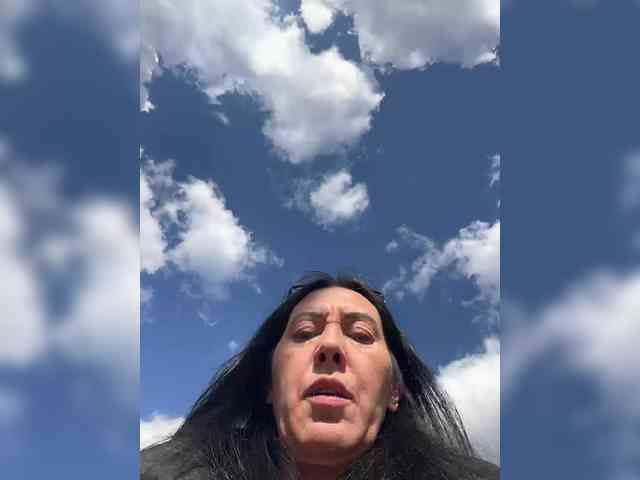 Karolina_Milf webcam