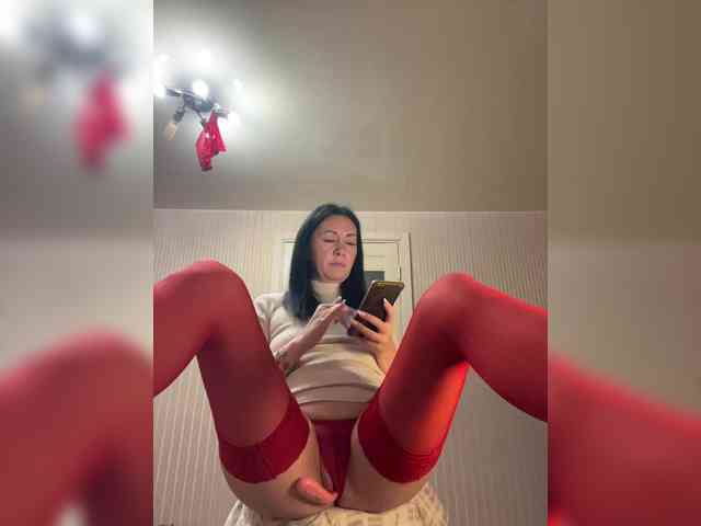 Karolina_Milf webcam