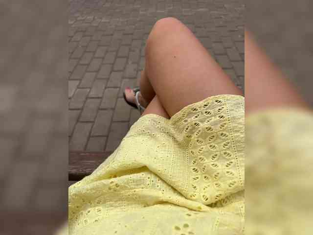 striptease chatroom KarolinaMilf