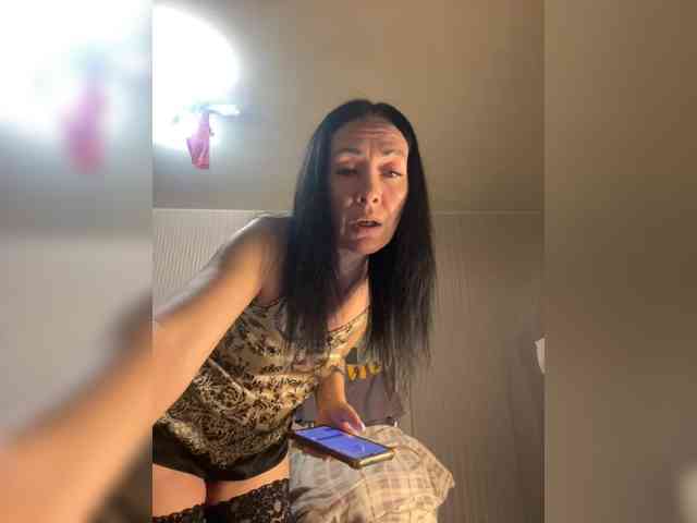 Karolina_Milf webcam