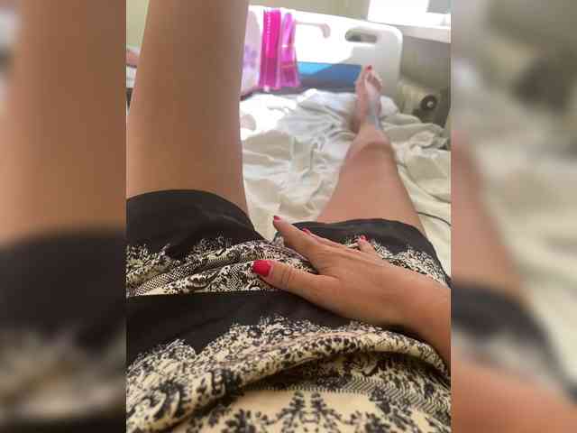 Karolina_Milf webcam