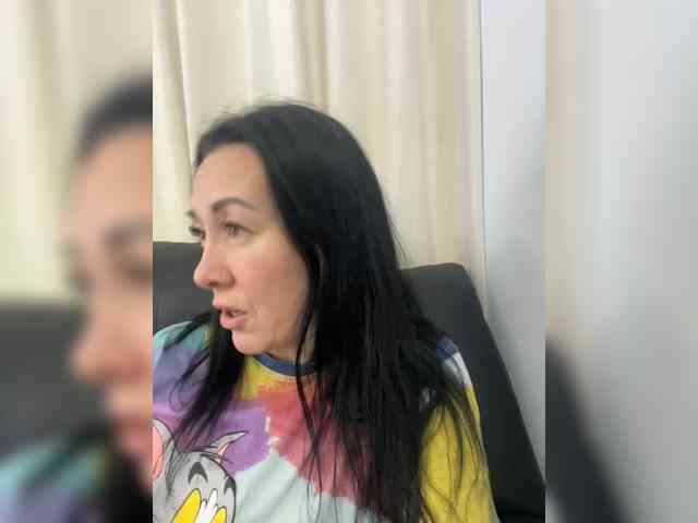 Karolina_Milf webcam