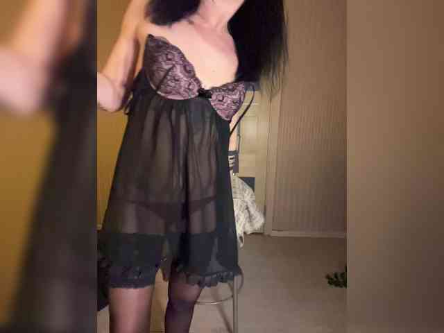 Karolina_Milf webcam