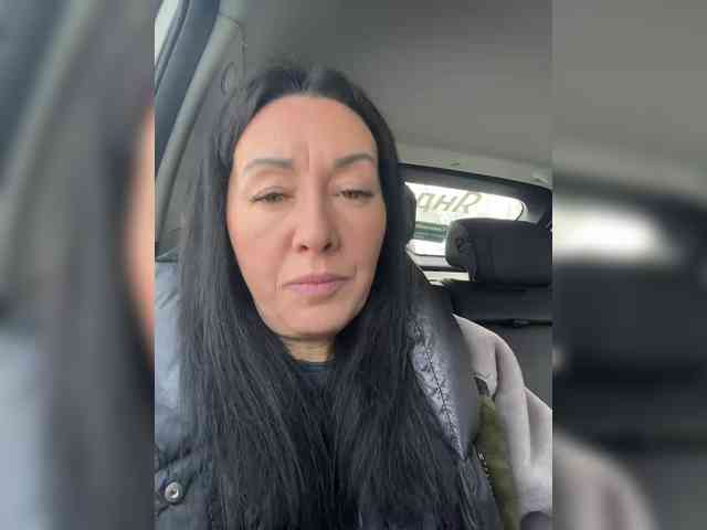 Karolina_Milf webcam