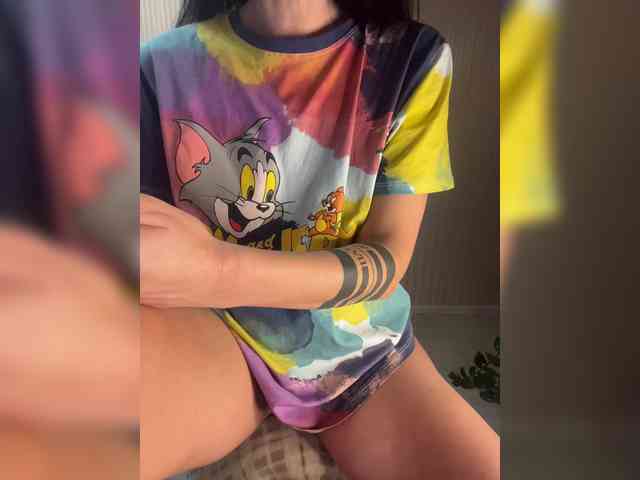 Karolina_Milf webcam