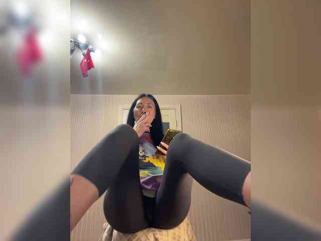 Karolina_Milf webcam