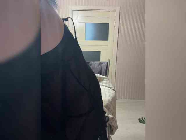 Karolina_Milf webcam