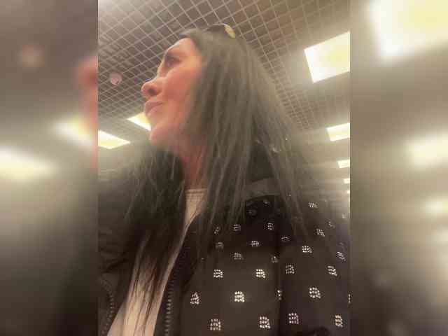Karolina_Milf webcam