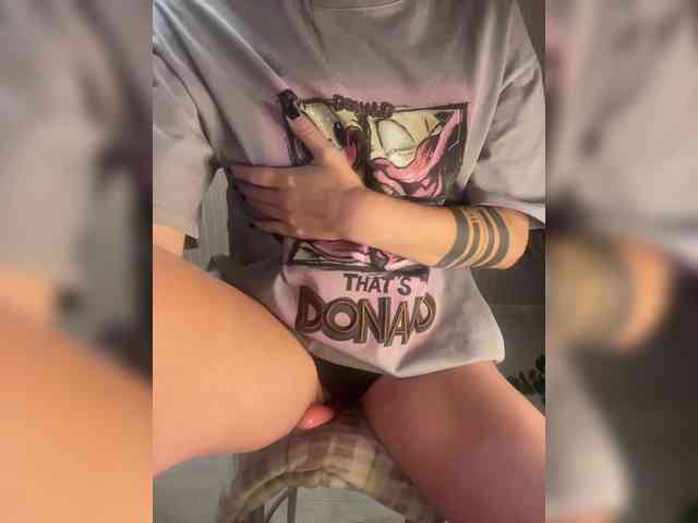 Karolina_Milf webcam