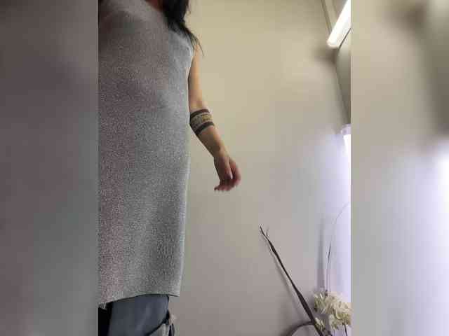 Karolina_Milf webcam