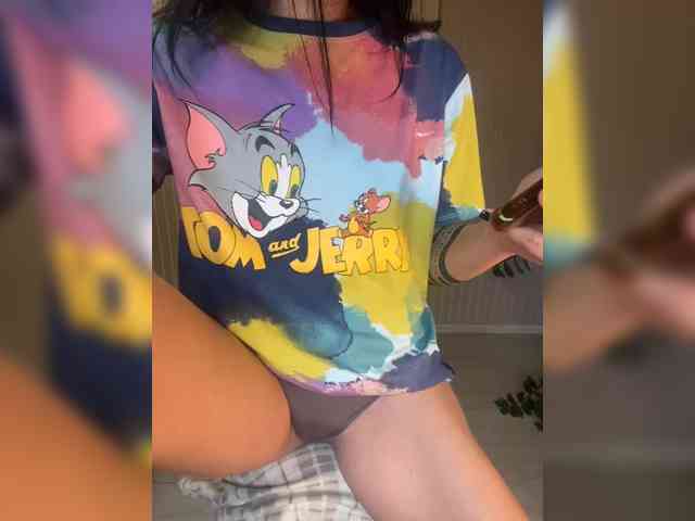 Karolina_Milf webcam
