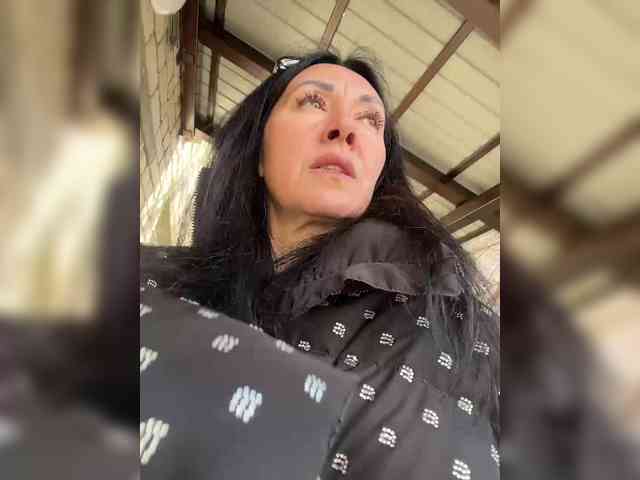 Karolina_Milf webcam