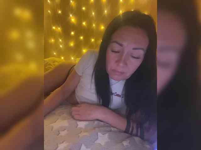 Karolina_Milf webcam