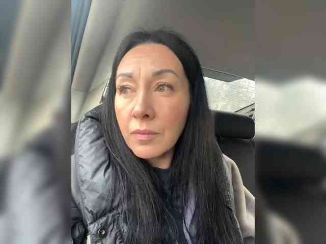 Karolina_Milf webcam