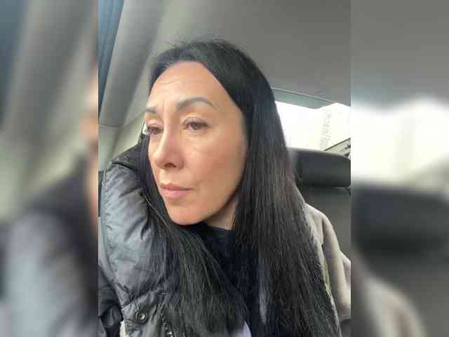 Karolina_Milf webcam