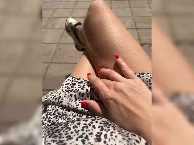 webcam live porn KarolinaMilf