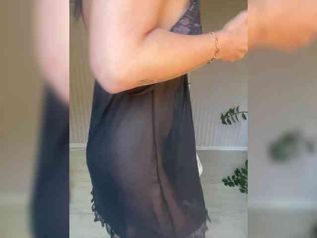 Karolina_Milf webcam
