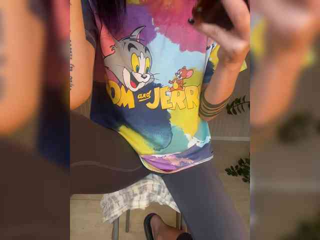 Karolina_Milf webcam
