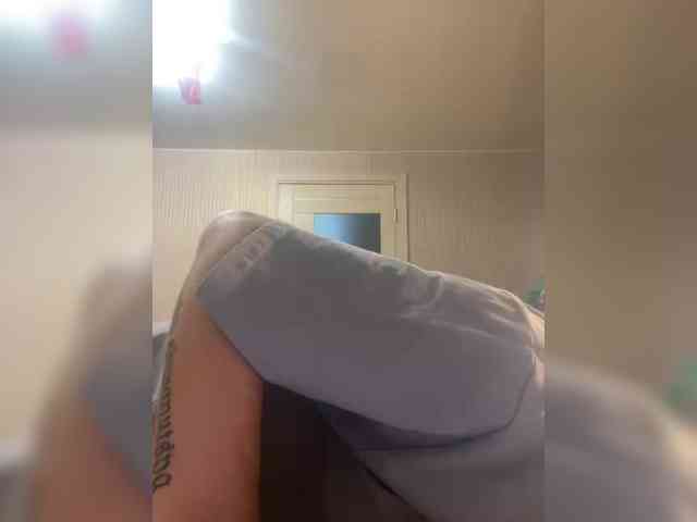 Karolina_Milf webcam