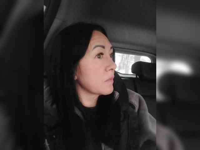 Karolina_Milf webcam