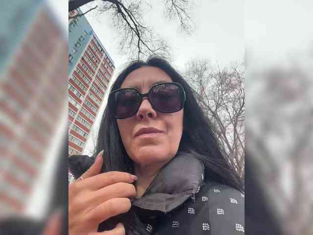 Karolina_Milf webcam