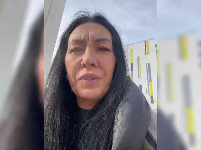 Karolina_Milf webcam