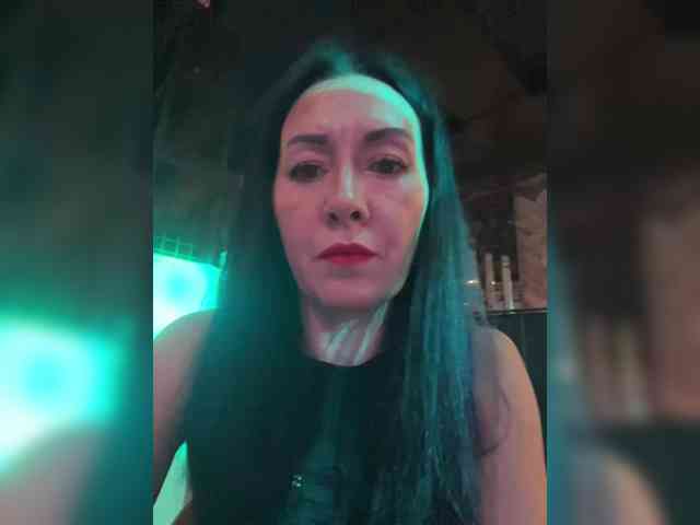 Karolina_Milf webcam