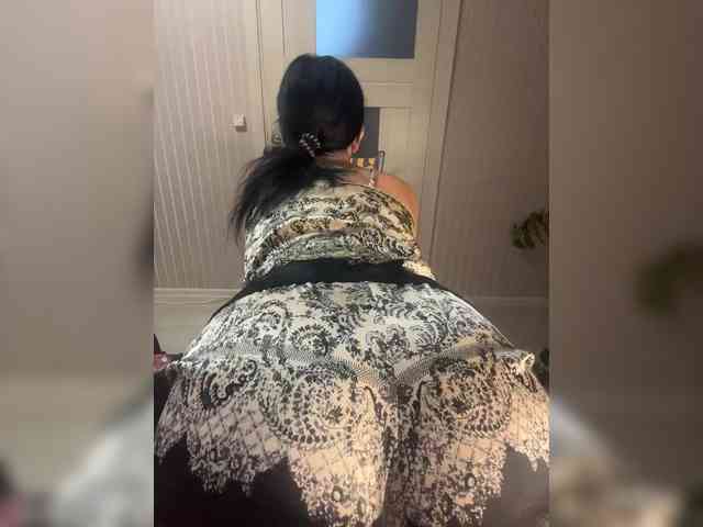 Karolina_Milf webcam