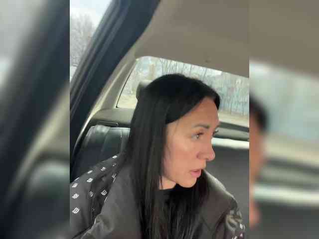 Karolina_Milf webcam